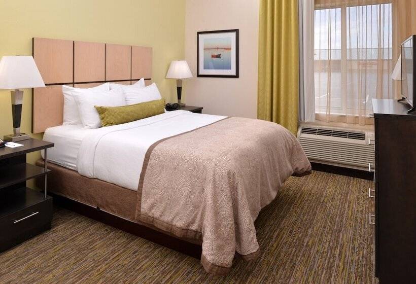 适合残疾人士使用的套间, Candlewood Suites Morgantown Univ West Virginia, An Ihg