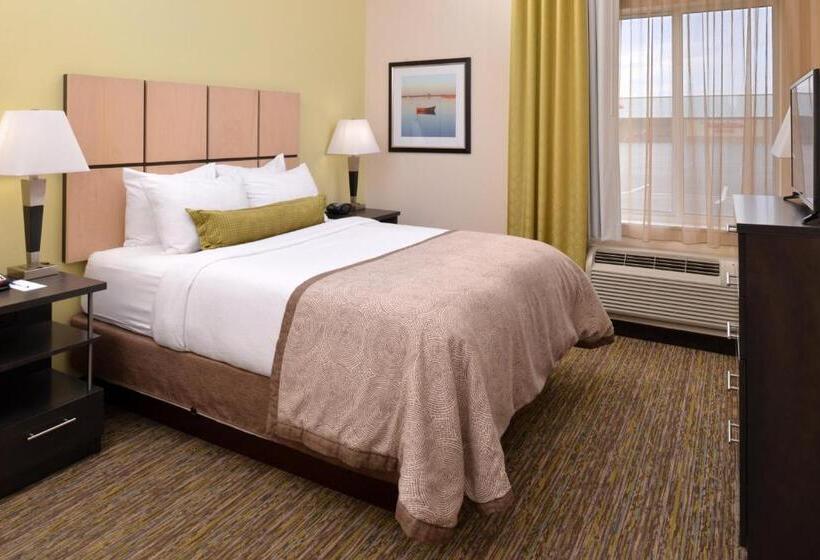 스탠다드 스튜디오, Candlewood Suites Morgantown Univ West Virginia, An Ihg