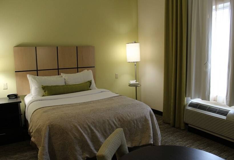 适合残疾人士使用的套间, Candlewood Suites Morgantown Univ West Virginia, An Ihg