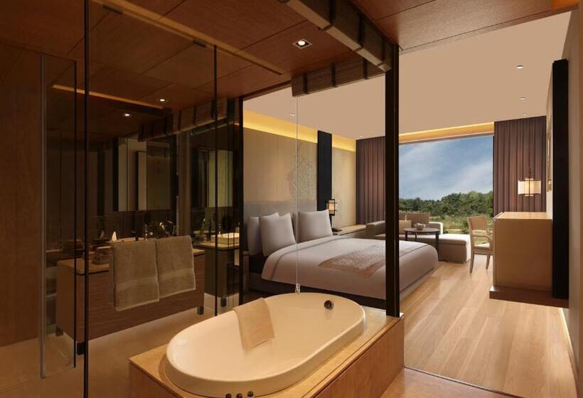 اتاق کلاب, Roseate House New Delhi