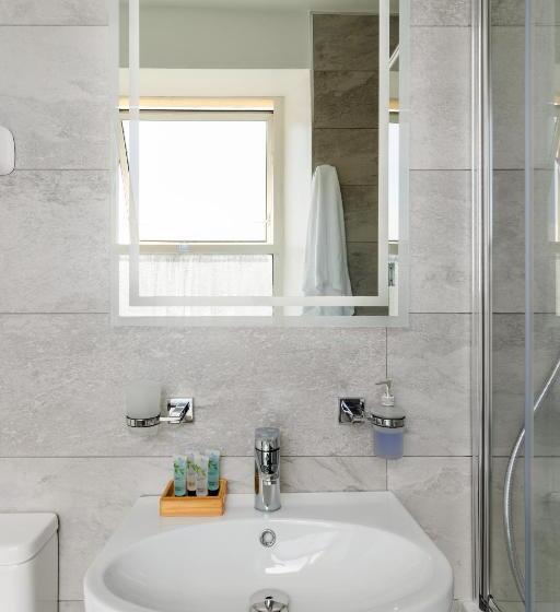 Номер Стандарт, Torland Seafront Hotel   Free Parking, Wi Fi, All Rooms En Suite