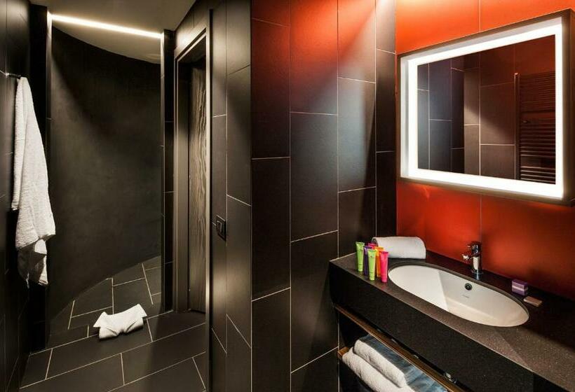 اتاق استاندارد سه نفره, Glam Milano