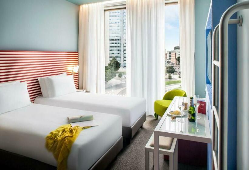 اتاق استاندارد چهار تخته, Glam Milano