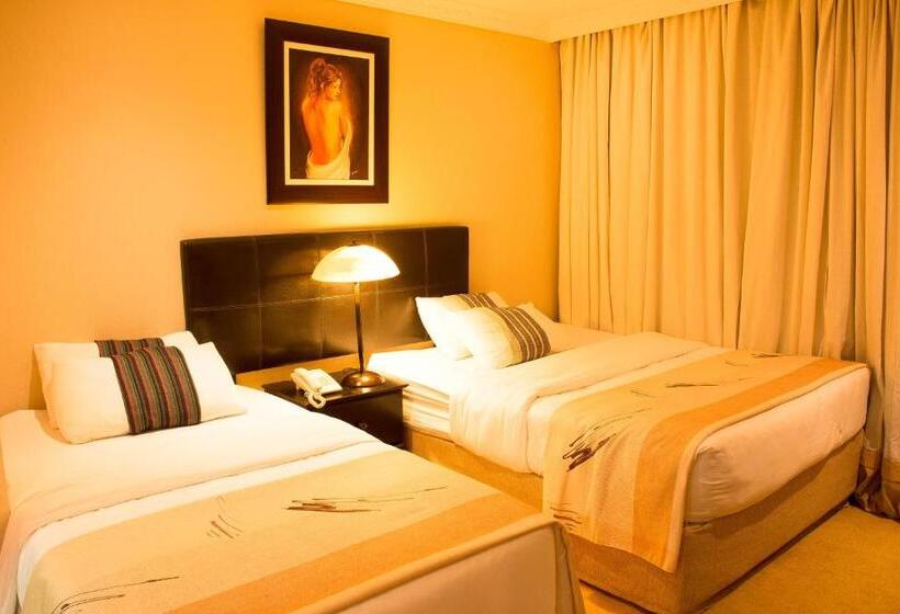 Трехместный Номер Deluxe, Zawadi House Lodge