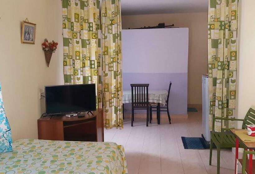 اتاق لوکس, Noel Guest House