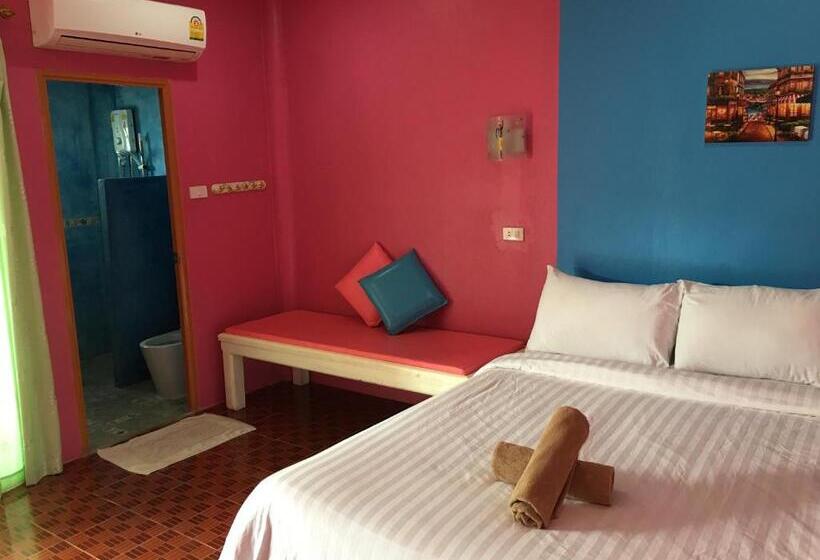 スタンダードルーム, Phuttharaksa Resort