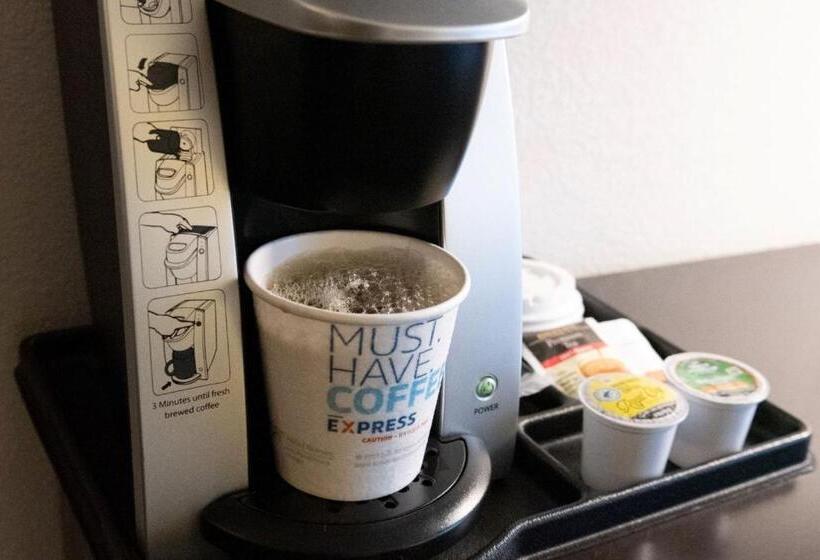 Люкс Адаптированный для Инвалидов, Holiday Inn Express & Suites New Martinsville, An Ihg