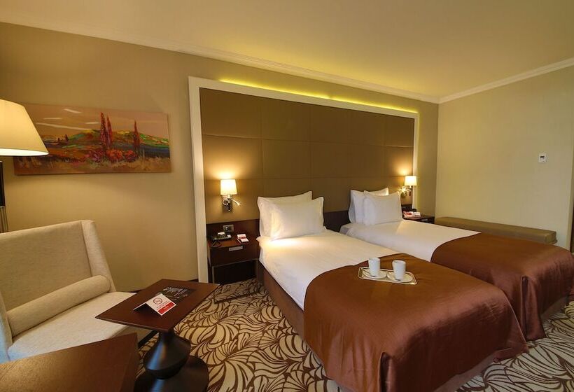 Standard Room, Ramada By Wyndham Istanbul Merter