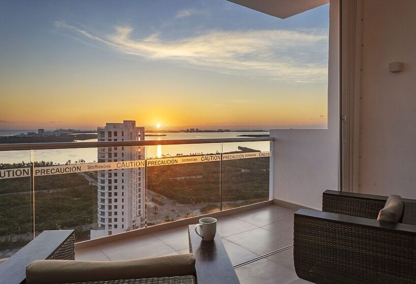 Suíte Familiar, Suites Malecon Cancun