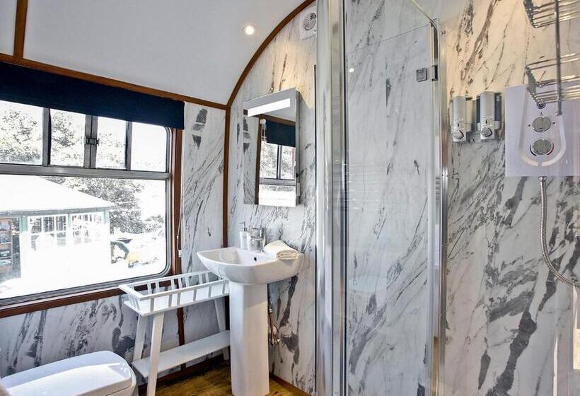 Дом 3 Спальни, Brunel Boutique Holiday Park