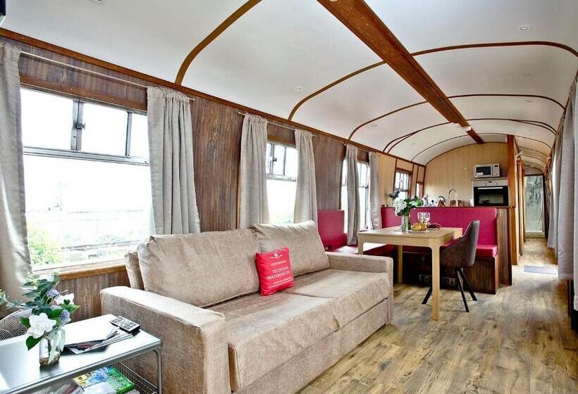 Дом 3 Спальни, Brunel Boutique Holiday Park