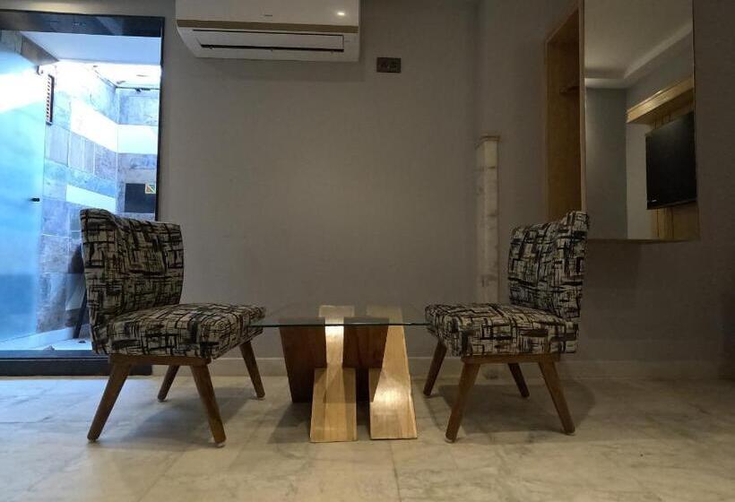 اتاق لوکس سه تخته, Cottage Yes Please   New Delhi