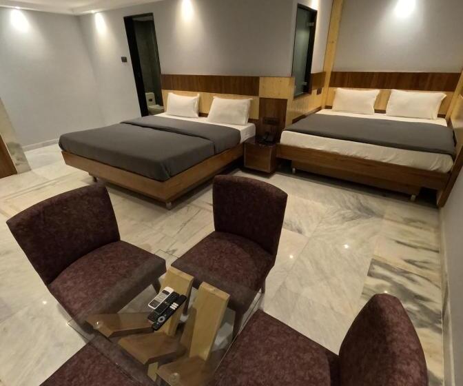 اتاق خانوادگی, Cottage Yes Please   New Delhi