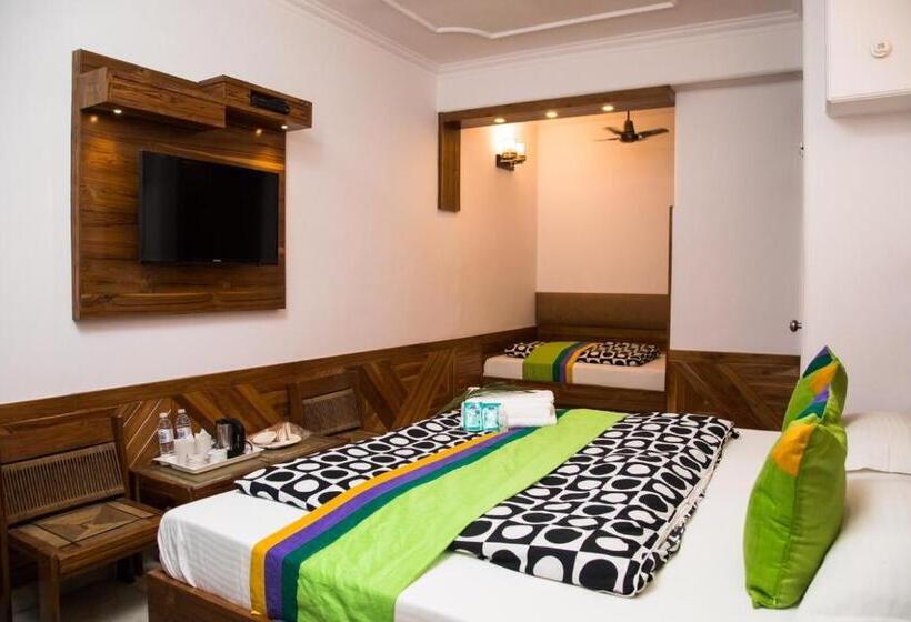 اتاق لوکس سه تخته, Cottage Yes Please   New Delhi