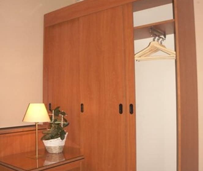 اتاق استاندارد یک نفره, Escale