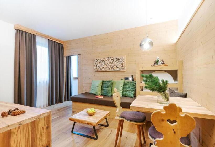 Люкс Повышенной Комфортности, Pineta Nature Resort  Wellness & Spa