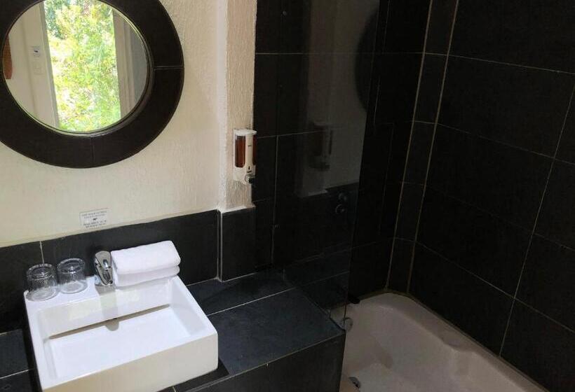 Бунгало Стандарт, Dantica Cloud Forest Lodge