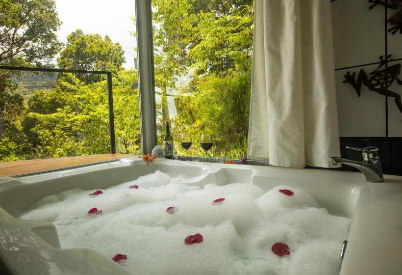 Бунгало Стандарт, Dantica Cloud Forest Lodge