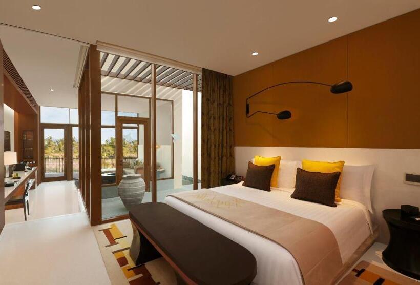 Люкс Кровать Кинг, Intercontinental Chennai Mahabalipuram Resort, An Ihg