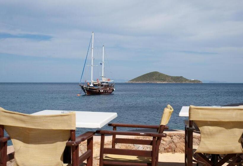 Люкс, Castelo Beach