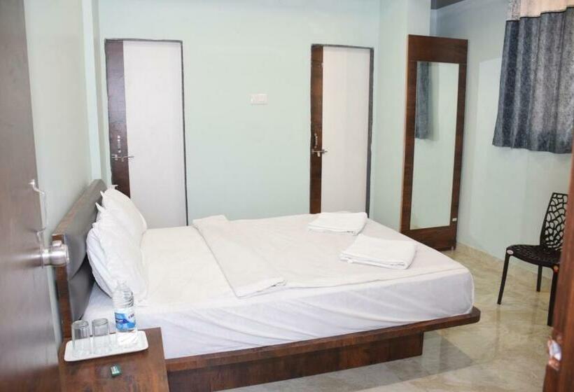 Номер Стандарт, Shankar Residency, Akkalkot