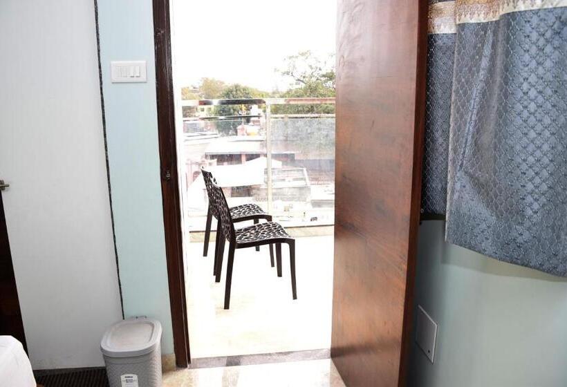 Номер Deluxe, Shankar Residency, Akkalkot