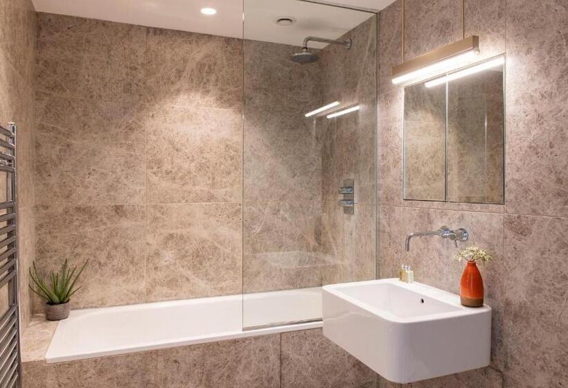 Апартаменты 3 Спальни, Cove Arne Street