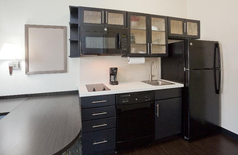 스탠다드 룸, Candlewood Suites Dickinson, An Ihg
