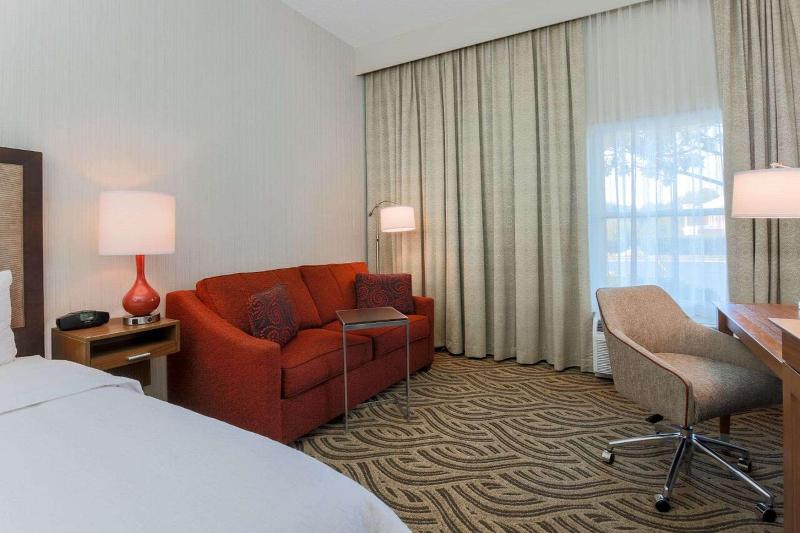 장애인을 위한 스탠다드 룸, Holiday Inn Express Hotel & Suites Hot Springs, An Ihg