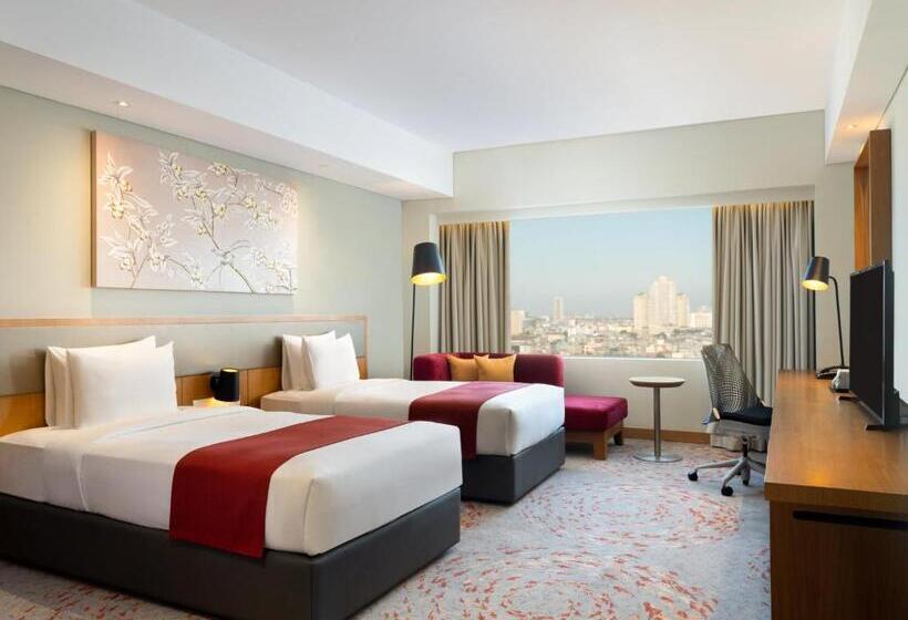 Номер Стандарт Вид на Город, Holiday Inn & Suites Jakarta Gajah Mada, An Ihg