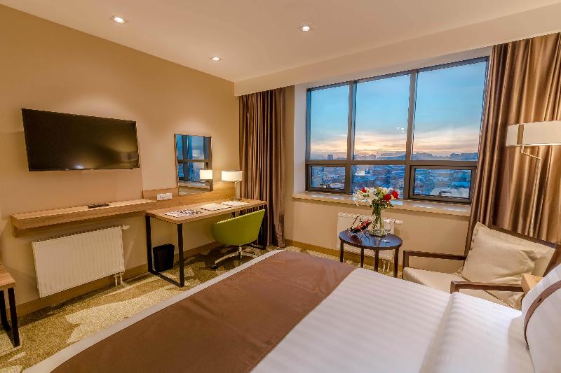 اتاق استاندارد با تخت بزرگ, Holiday Inn Ulaanbaatar, An Ihg