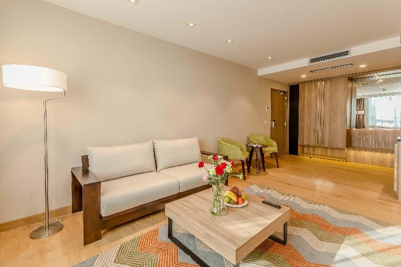 سوئیت با تخت بزرگ, Holiday Inn Ulaanbaatar, An Ihg