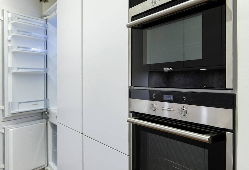Апартаменты 2 Спальни, Cove Arne Street