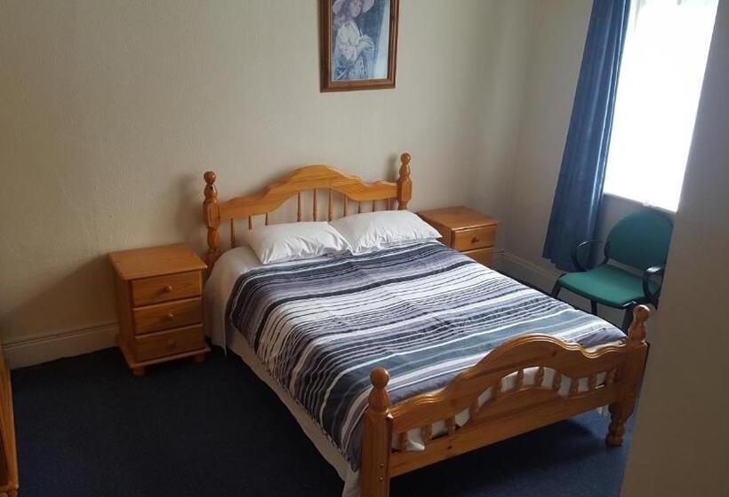 Номер Базовый Совметсный Санузел, Grafton House