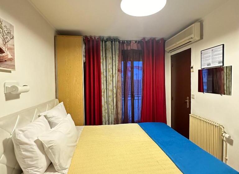 Классический Номер, Paris Star