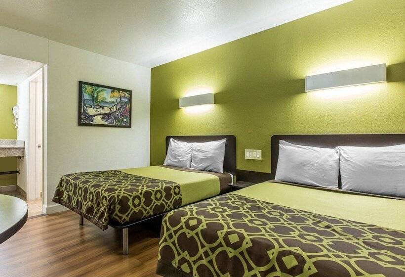 Номер Стандарт 2 Двуспальные Кровати, Rodeway Inn Downtown Hanford