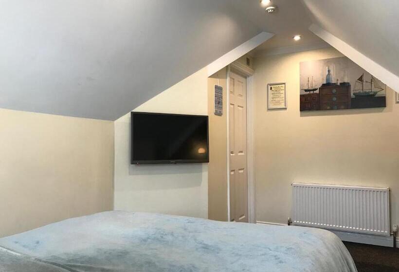 Семейный Номер, Cassandra Guest House