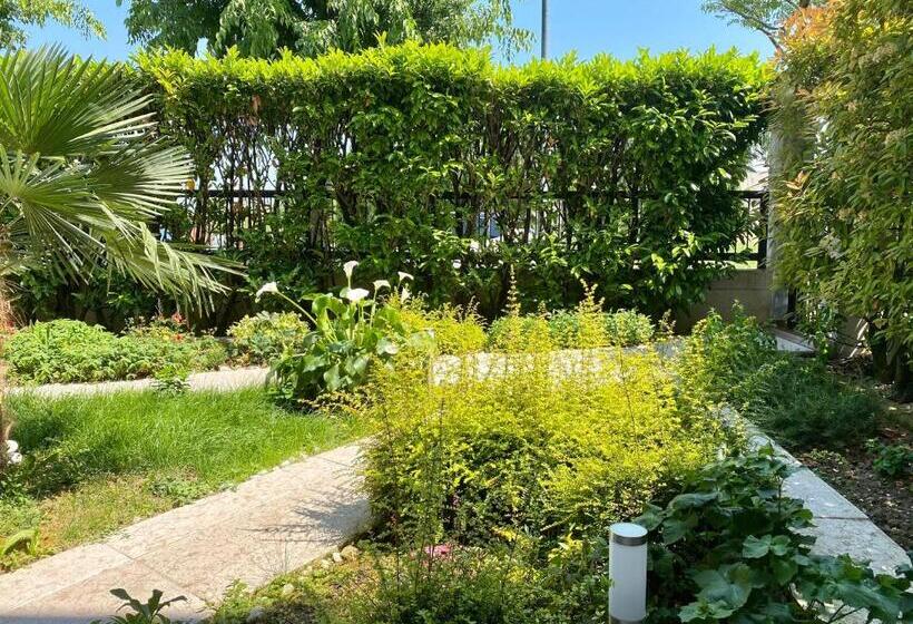 اتاق لوکس, B&b Garda 4u
