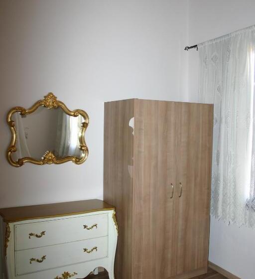 Номер Стандарт, Evdokia Boutique