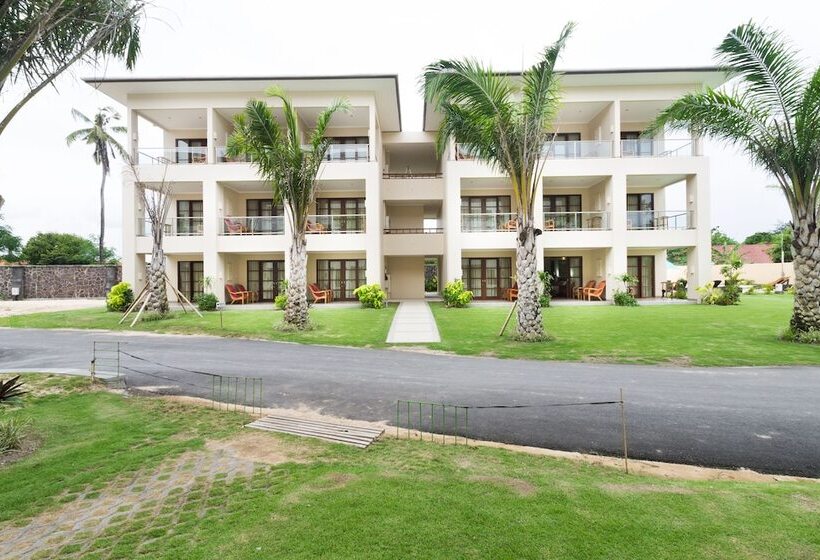 استودیوی استاندارد, Peninsula Bay Resort