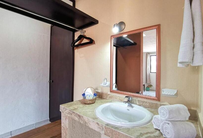 Quarto Estandar, Casa Pellegrin