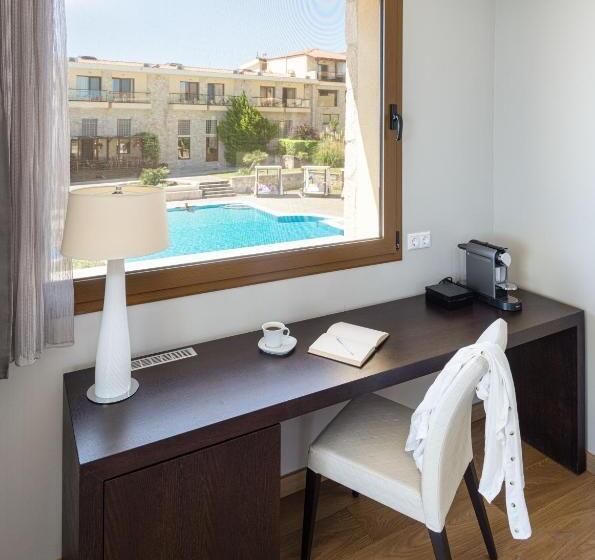 Полулюкс Повышенной Комфортности, Blue Bay Halkidiki