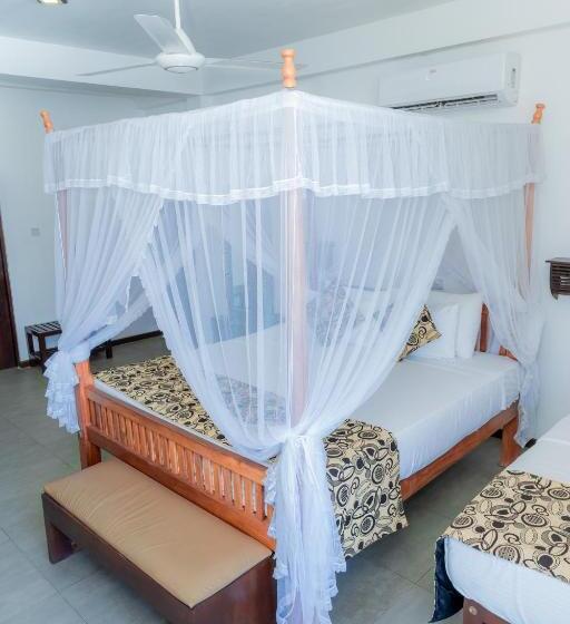 Mini suite with sea view, Rock Fort