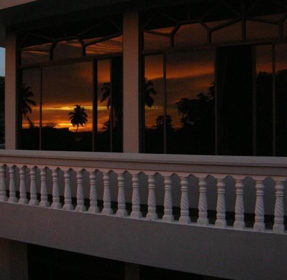 디럭스 스위트, Sagarika Beach Hotel