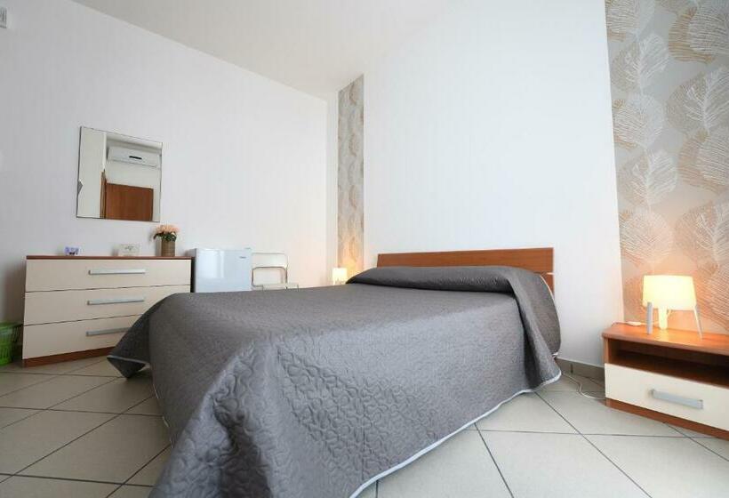 Quarto Estandar, Green Garden