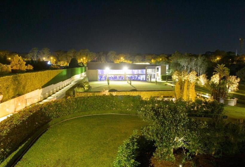 Люкс Вид на Сад, Miramare Gardens Boutique Accommodation