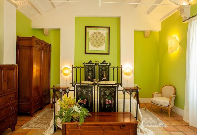 Полулюкс Повышенной Комфортности, Naturalis Bio Resort
