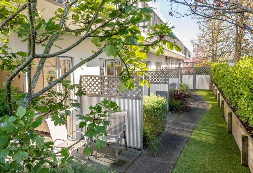 Студия Стандарт, Lake Taupo Motor Inn