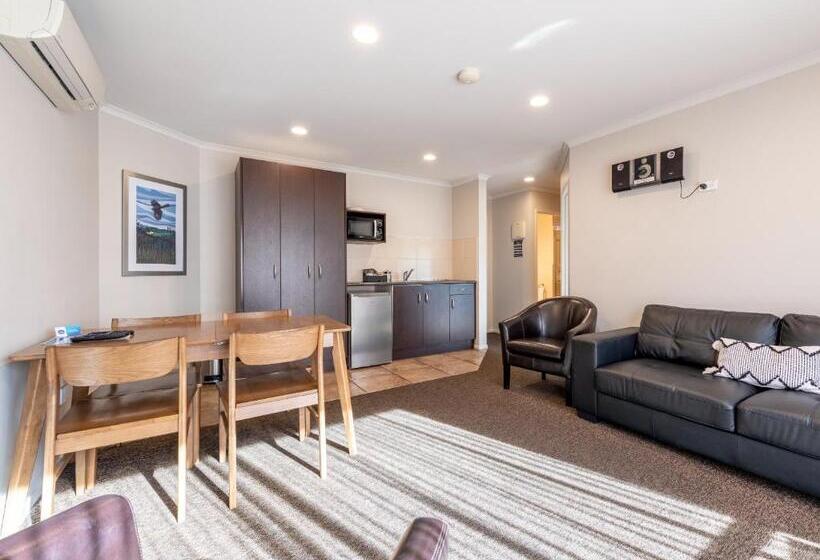 Люкс Deluxe 2 Спальни, Lake Taupo Motor Inn