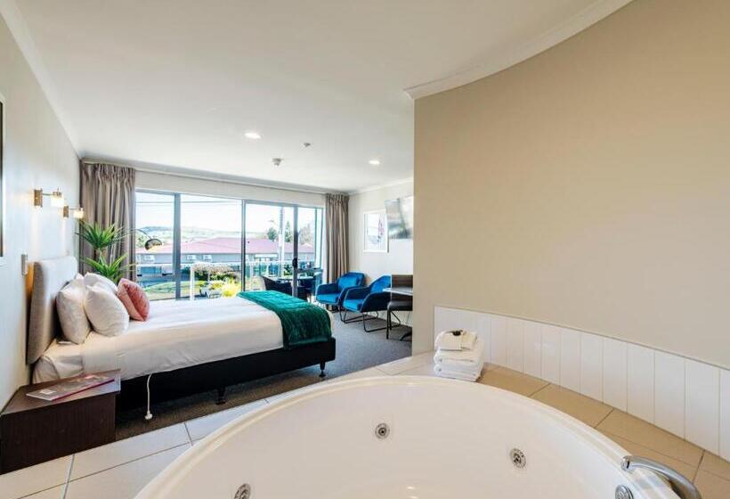 Люкс Повышенной Комфортности, Lake Taupo Motor Inn